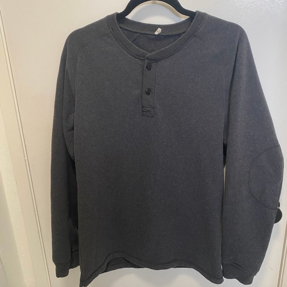 Men's Lululemon long sleeve with buttons